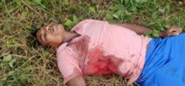 तेलंगाना : पुलिस के साथ मुठभेड़ में संदिग्ध नक्सली ढेर तेलंगाना : पुलिस के साथ मुठभेड़ में संदिग्ध नक्सली ढेर